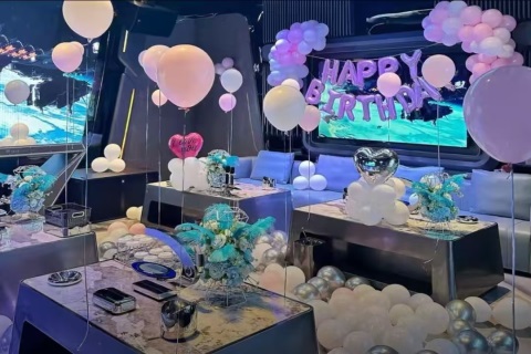 新乡高薪礼仪招募 点亮都市夜舞台